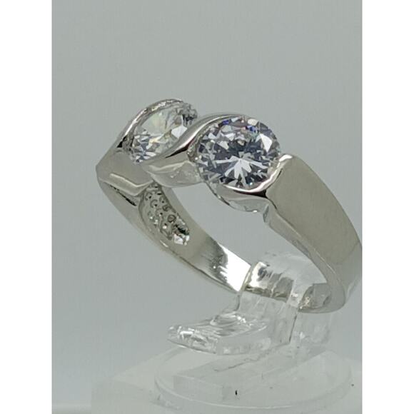 Vintage 3CT 3-Stone Simulated Diamond CZ Engagement Wedding Band Ring Size 7 NOS - Picture 4 of 9